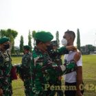 Danrem 042/Gapu Brigjen TNI Supriono, S.IP., M.M membuka pelatihan Bintalsik serta Kedisiplinan Karyawan  PT Menara Sentra Rejeki, di lapangan Upacara Makorem, Jambi Selasa, 17/05/2022. (Penrem042gapu)