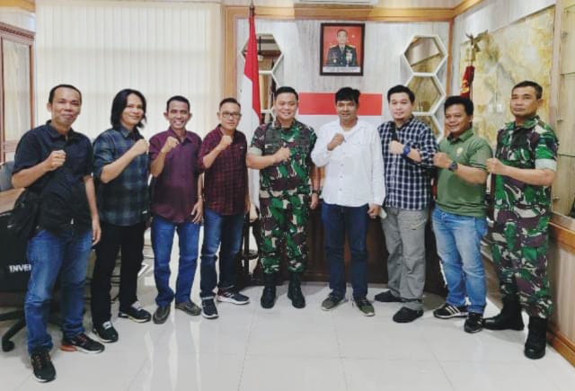 Komandan Korem 042/Gapu Brigjen TNI Supriono, menerima silaturahmi pengurus Serikat Media Siber Indonesia (SMSI) Provinsi Jambi. (Penrem042gapu) 