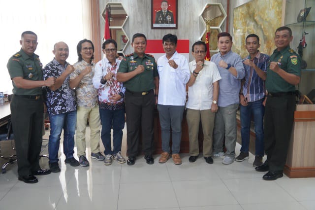 Silaturahmi Bersama Pengurus SMSI Jambi, Danrem 042/Gapu : Media Sebagai Mitra Strategis Bagi TNI AD (Penrem042gapu)