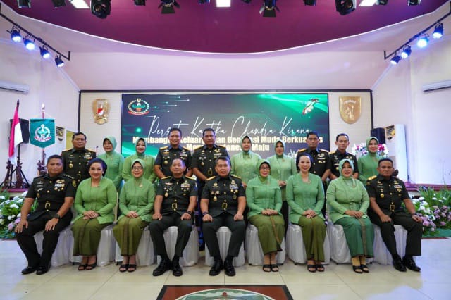 Danrem 042/Gapu Hadiri Acara Syukuran HUT Ke-77 Persit KCK Di Makodam II/Sriwijaya