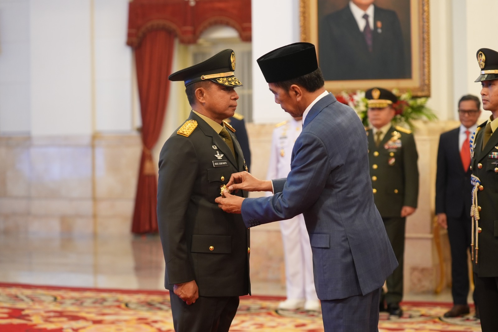 Dilantik oleh Presiden RI, Jenderal TNI Agus Subiyanto Resmi Jabat Kasad